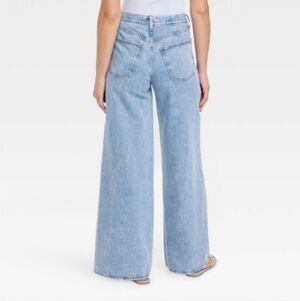 Target Mid-Rise Super Wide Leg Jeans Universal Thread Light Wash Cotton 14 New